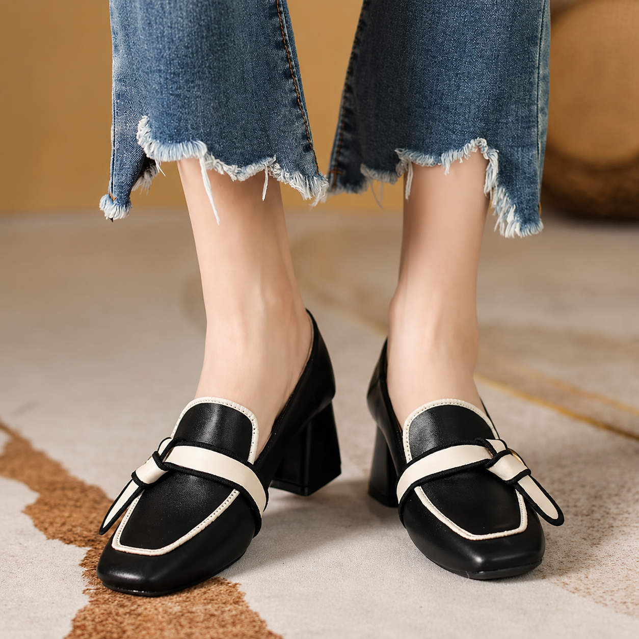 Vittoria Square-Toe Pumps