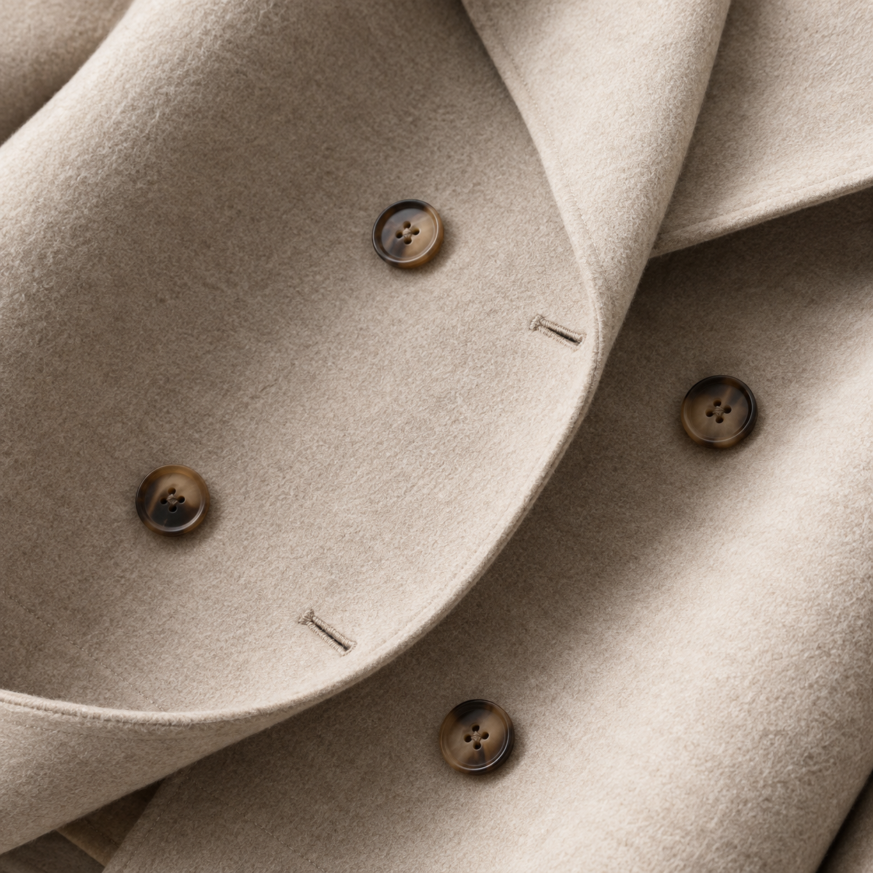 The Marlowe cashmere Coat