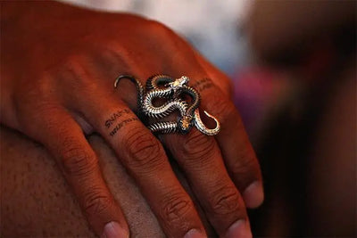 Zephyr Cobra Snake Ring