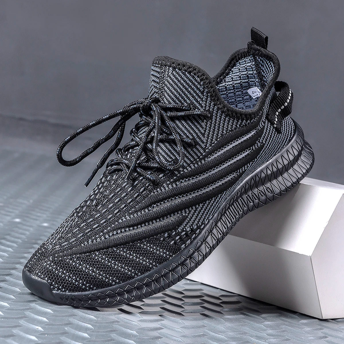 Luca Slip-On Sneakers – Men’s Breathable Casual Walking Shoes