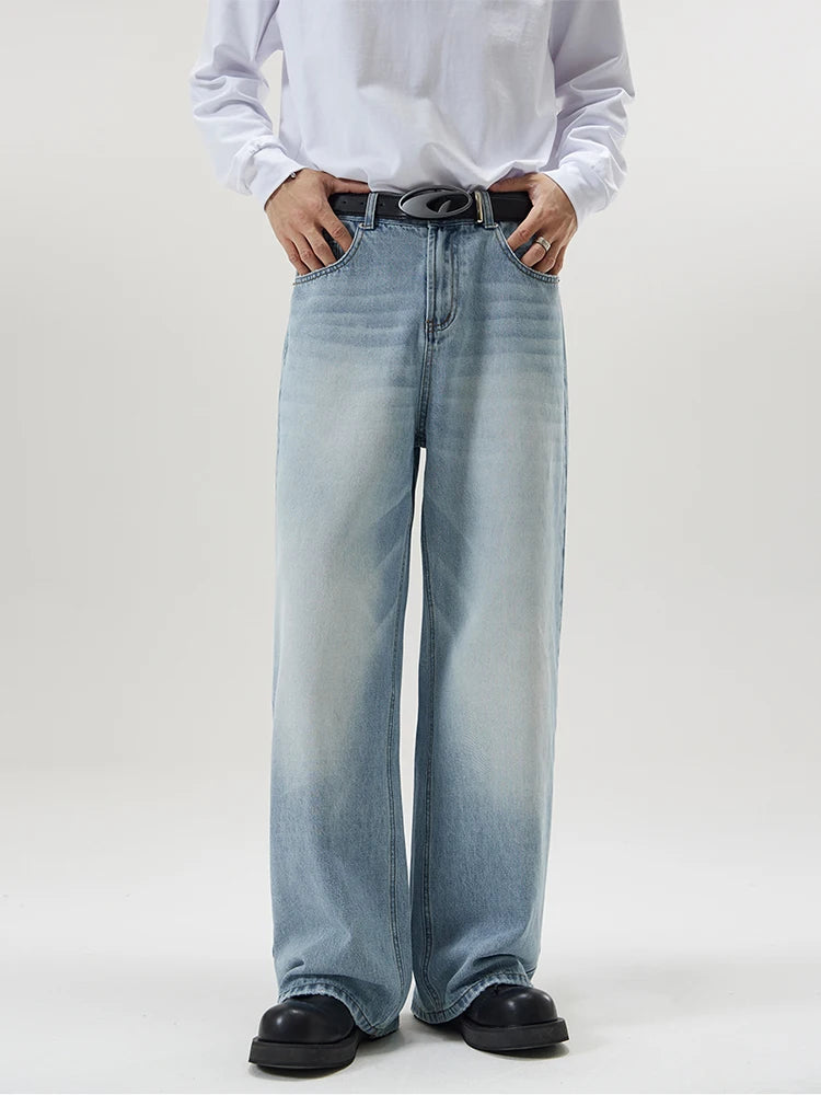 Darin Distressed Jeans