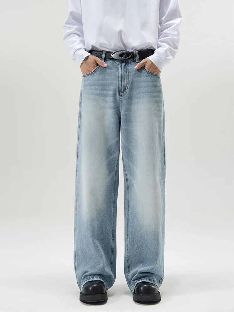 Darin Distressed Jeans