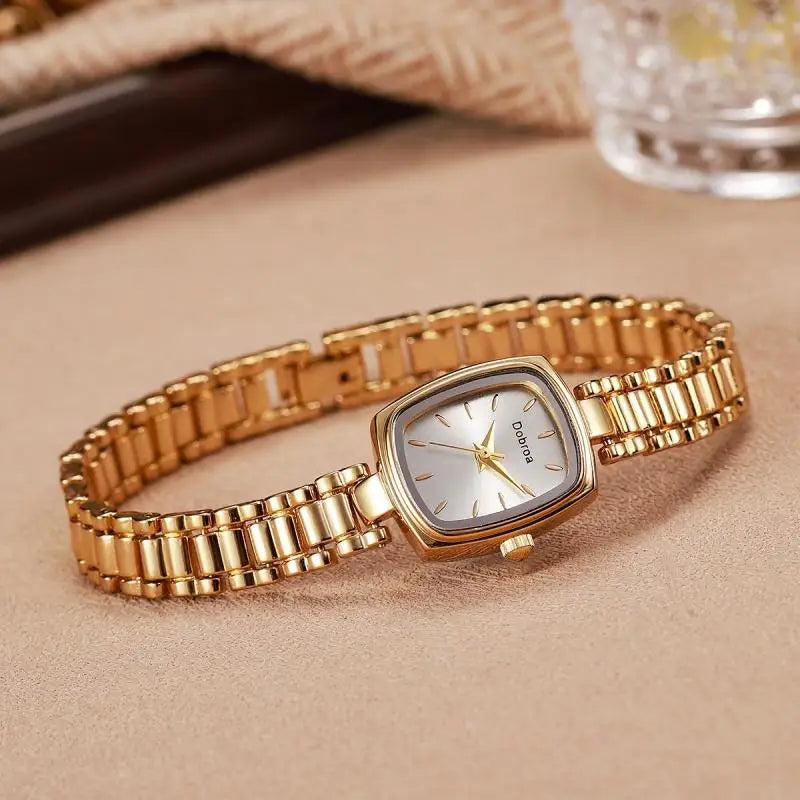Aveline Square Watch