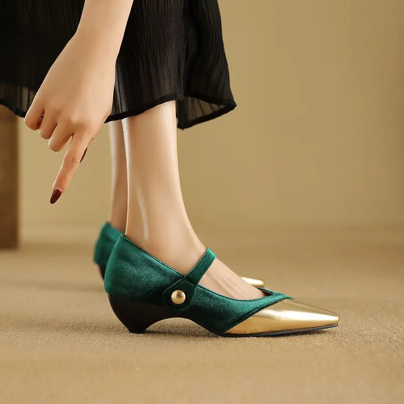Goldtip Velvet Pump