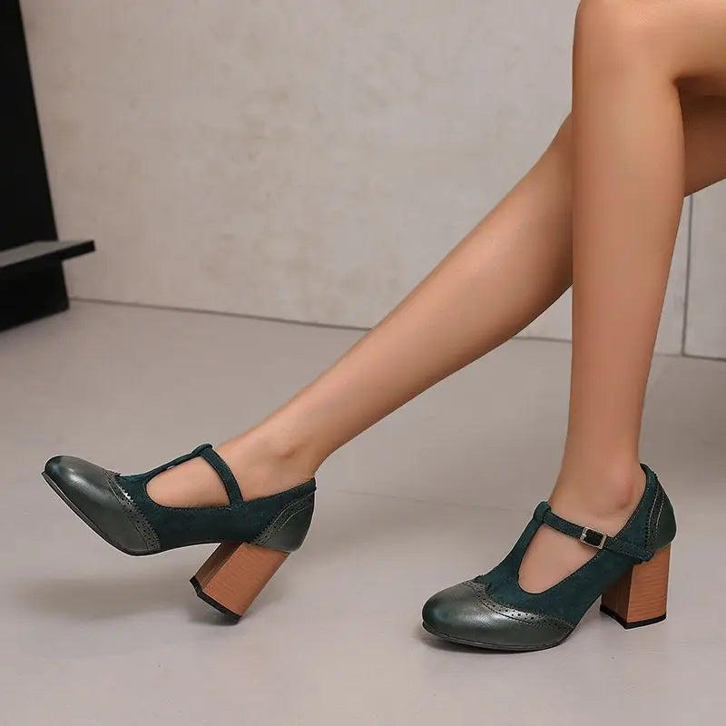 Ivy Buckle Heels Classic Round