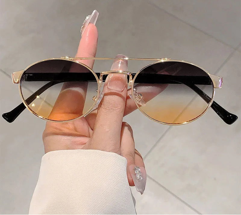Nia Oval Shade