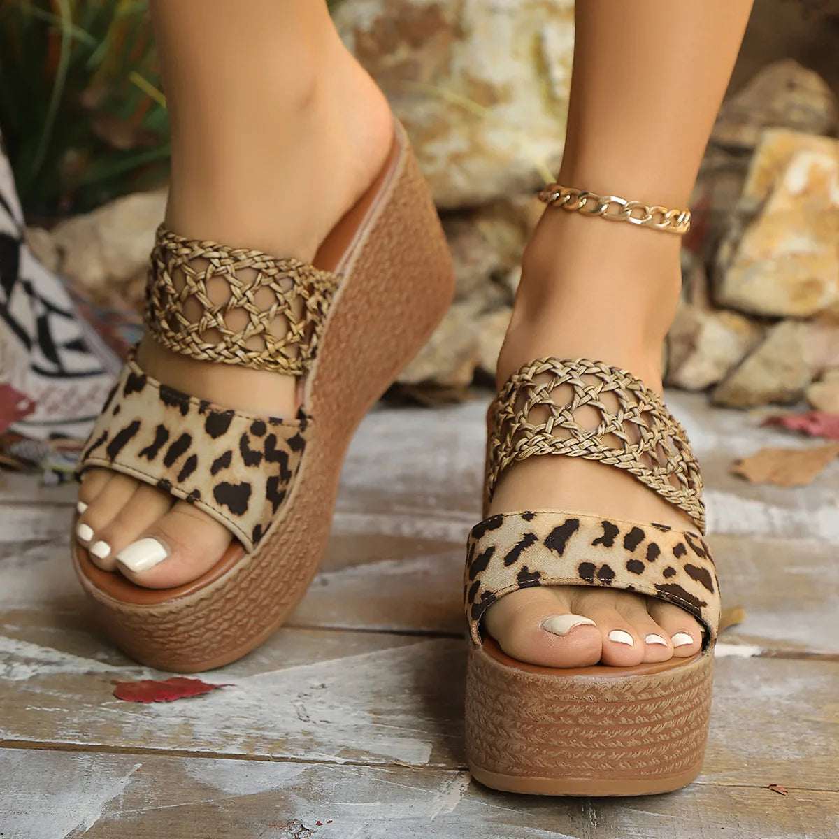 Savanna Wedge Slides