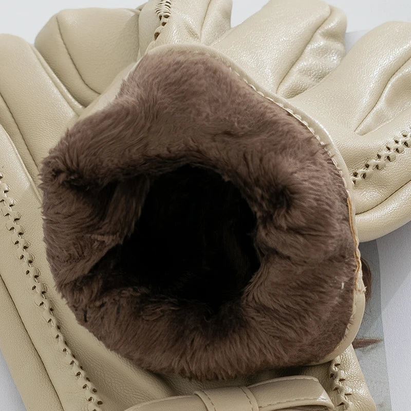 The Elowen Bow Gloves