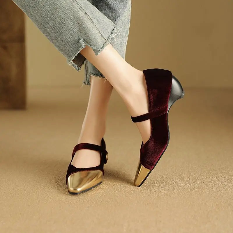 Goldtip Velvet Pump