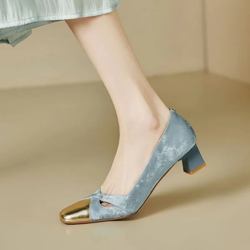 Cambridge Low Heel Pumps