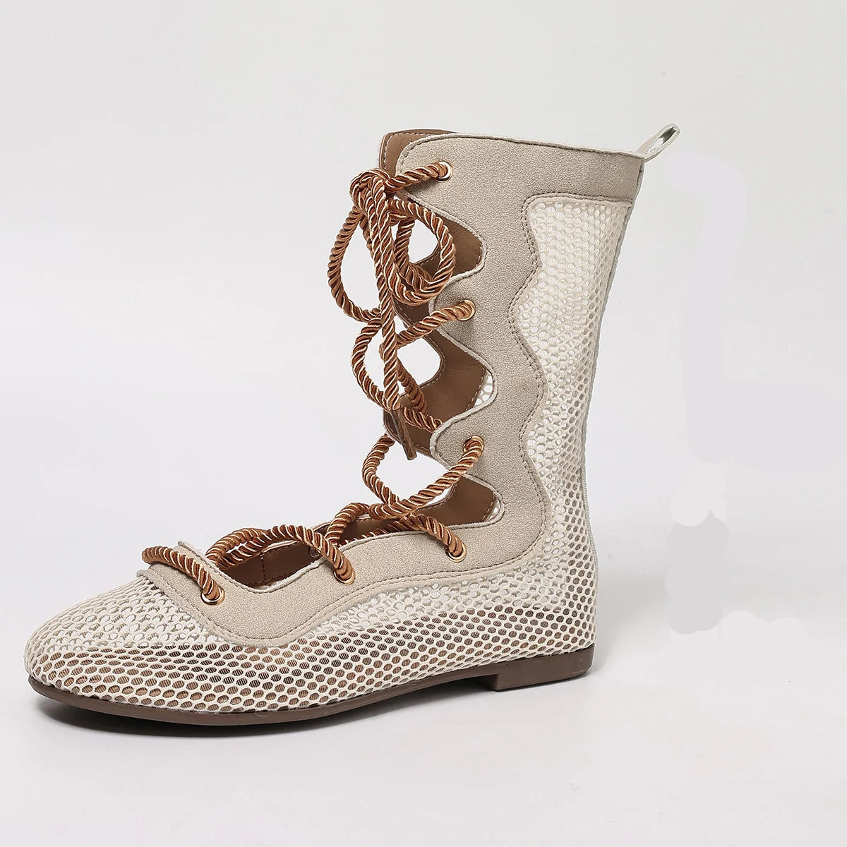 Beige shoe with brown laces and measurements on a white background