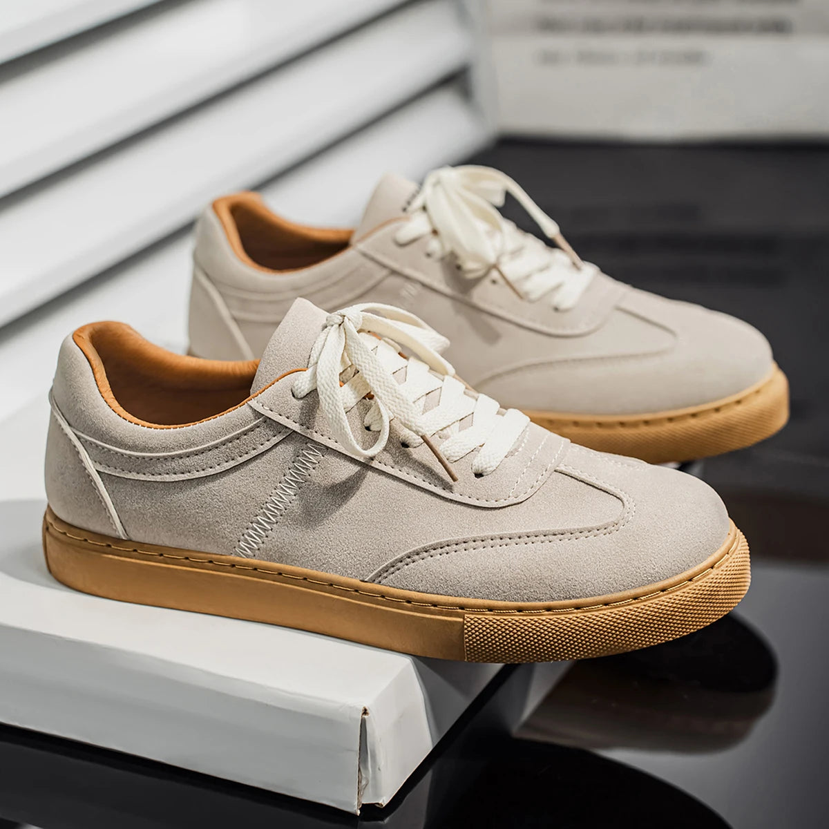 Noah Minimal Sneaker