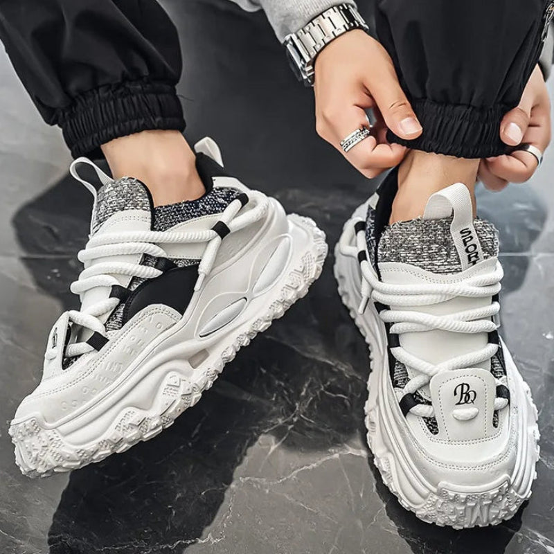 Axel Motion Sneakers