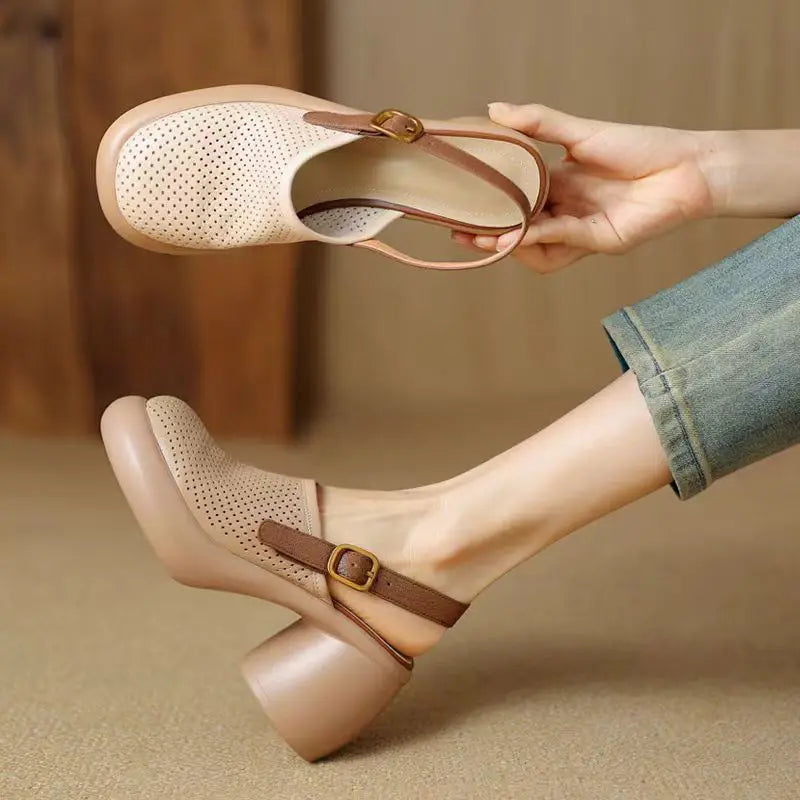 Léa Hollow Heel Sandals