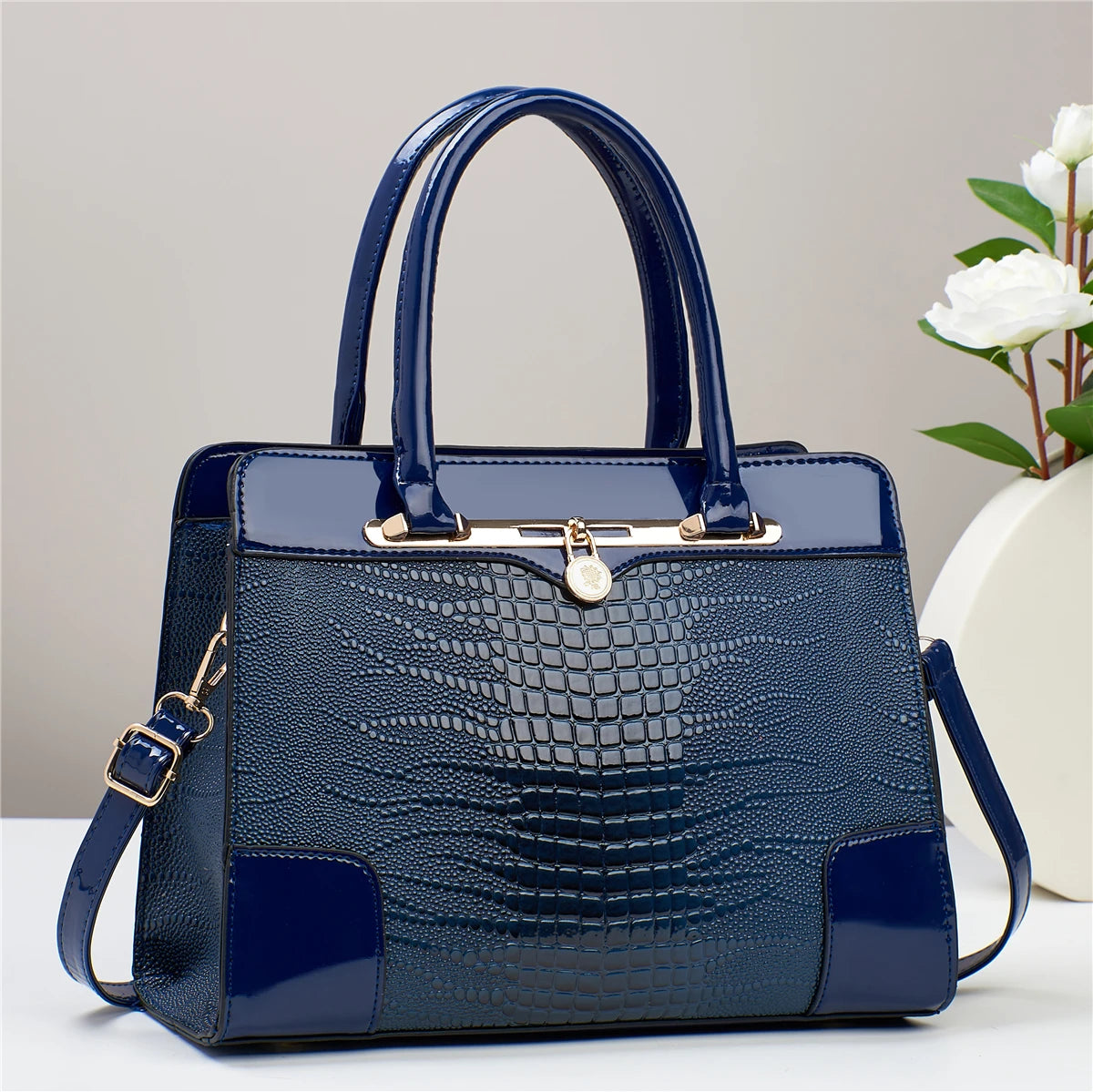 Milano 32 Croco Bag