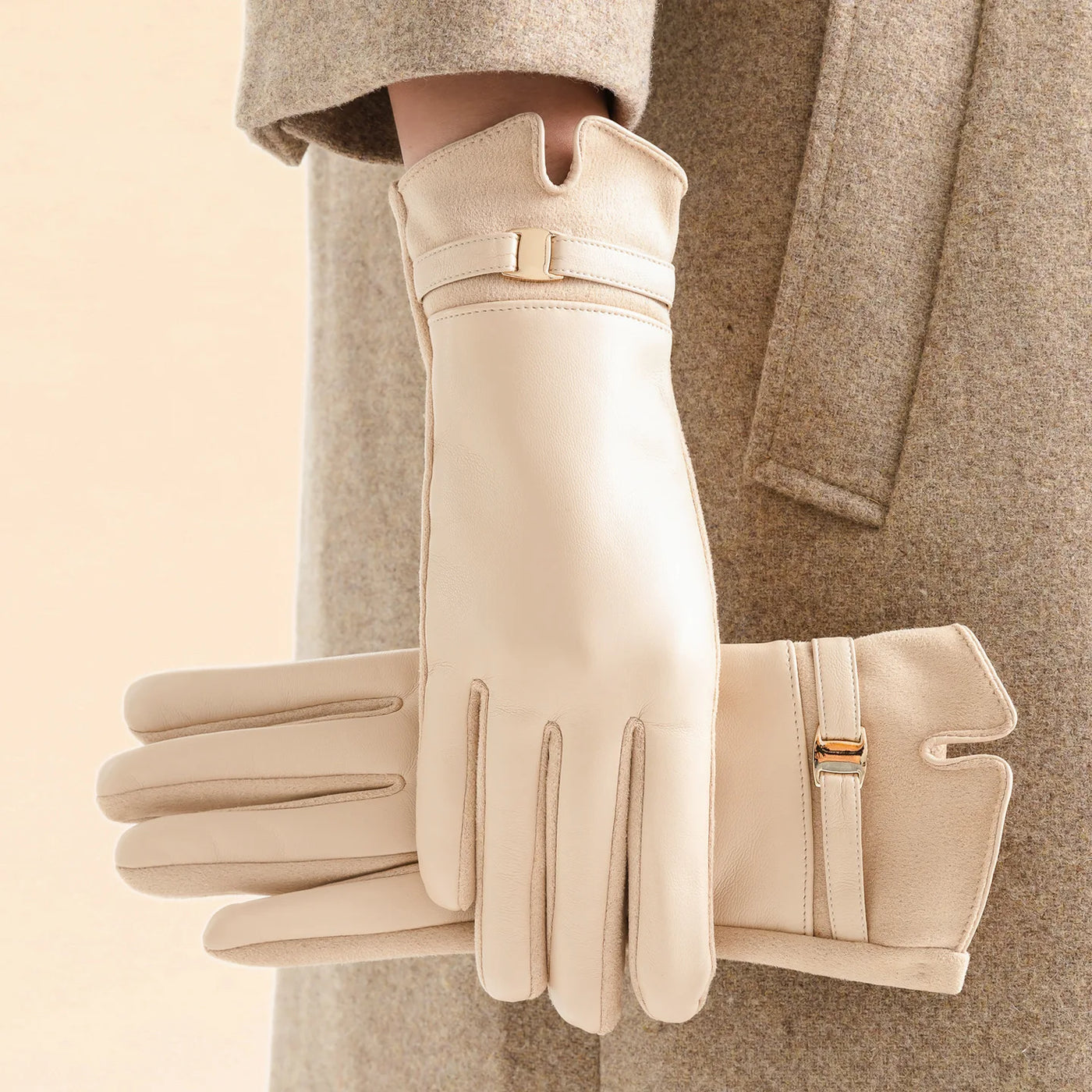 Meli Chain Suede Gloves