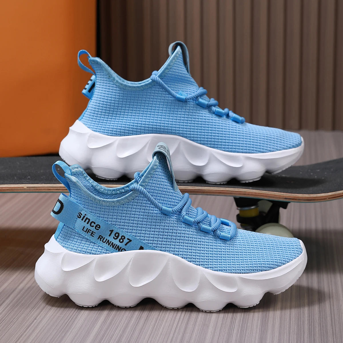 Genesis 2.0 Comfort Sneakers