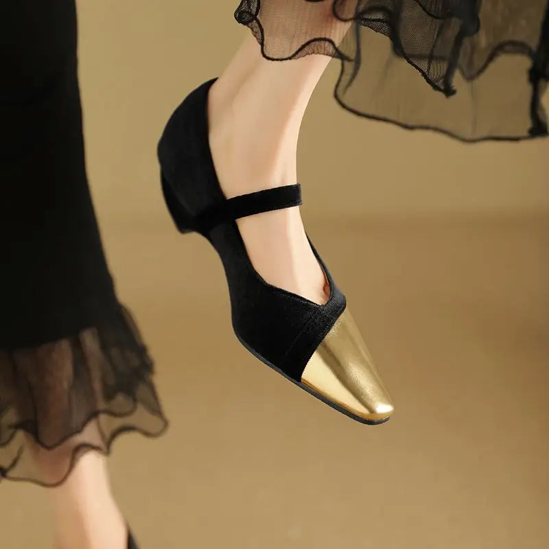 Goldtip Velvet Pump