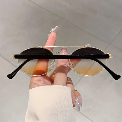 Nia Oval Shade