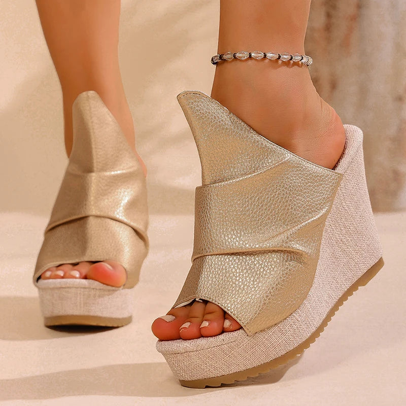 Valeria Platform Sandal