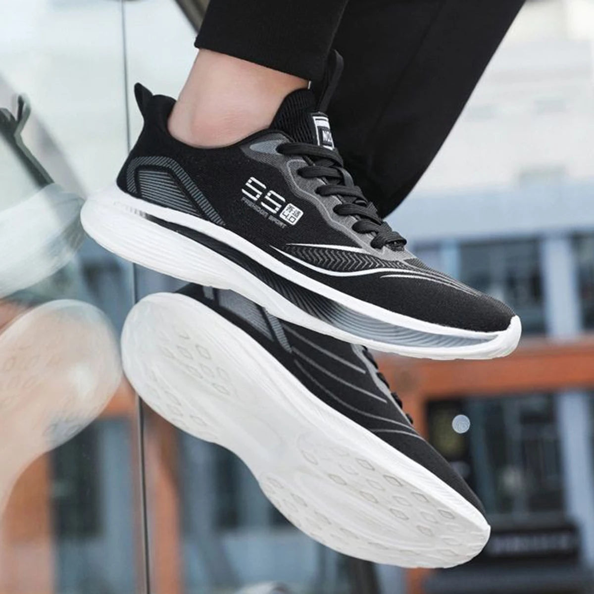 Scarpa Mesh Running Shoe