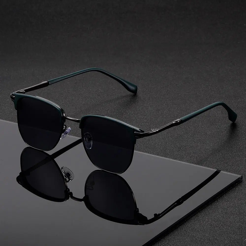 Noir Élite Square Sunglasses