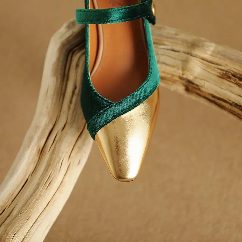 Goldtip Velvet Pump