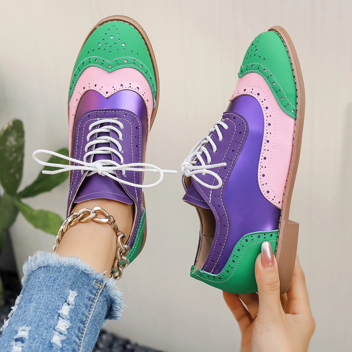 Vivid Derby Low
