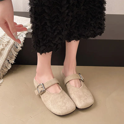 Ivy Retro Flats