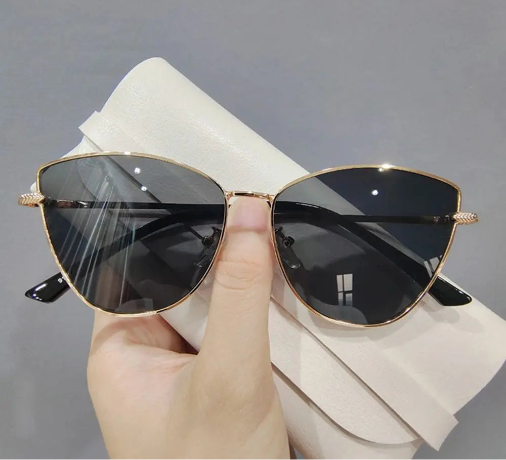 Zara Cat Eye Shade