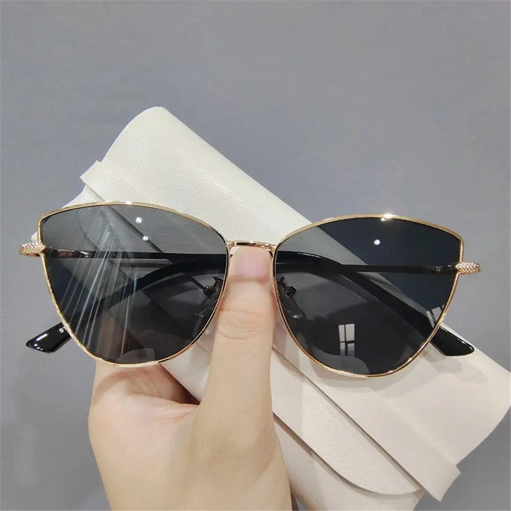 Zara Cat Eye Shade
