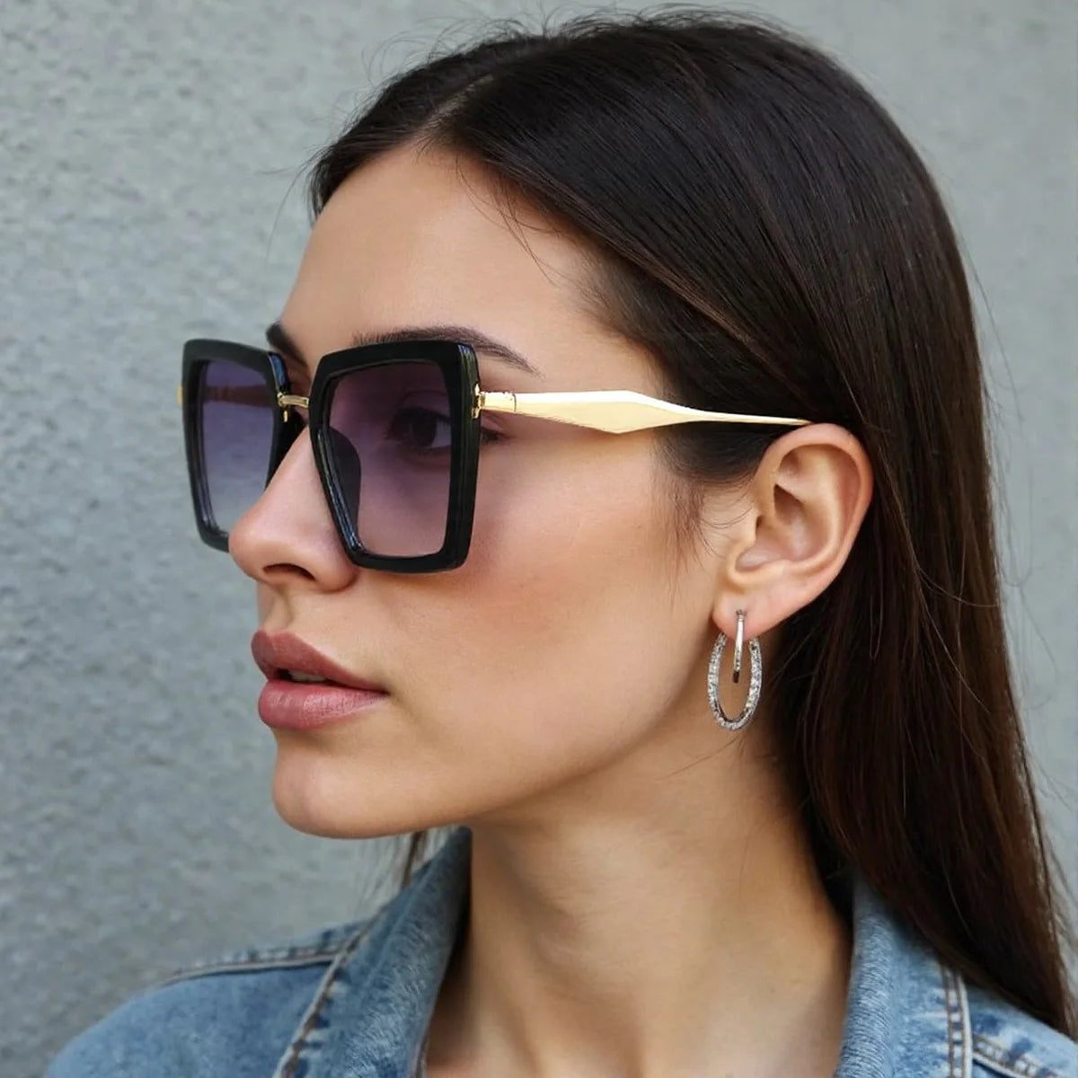 Selene Square Frame