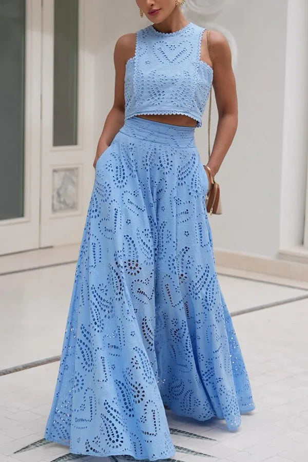 Aria Embroidered Set