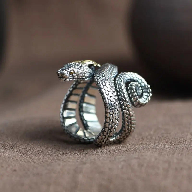 Zephyr Cobra Snake Ring