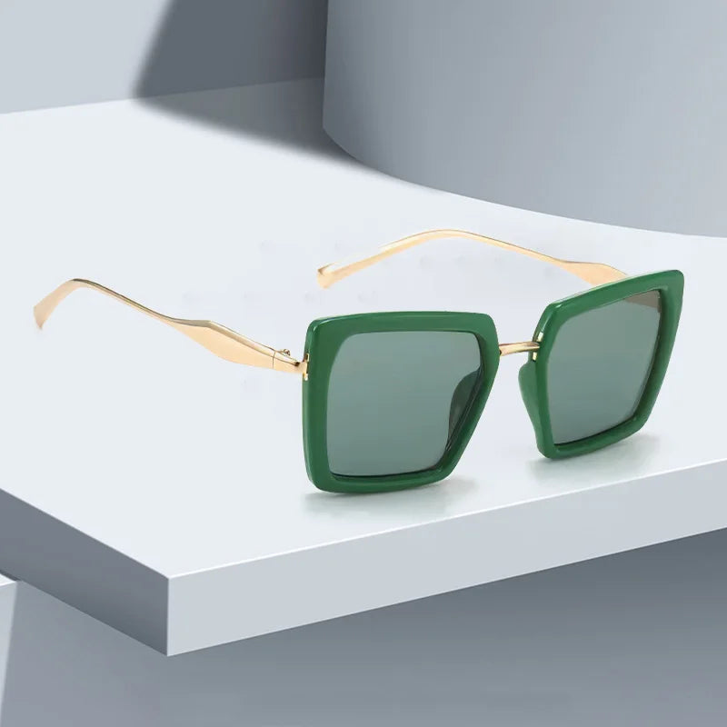Selene Square Frame