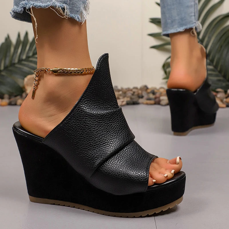Valeria Platform Sandal