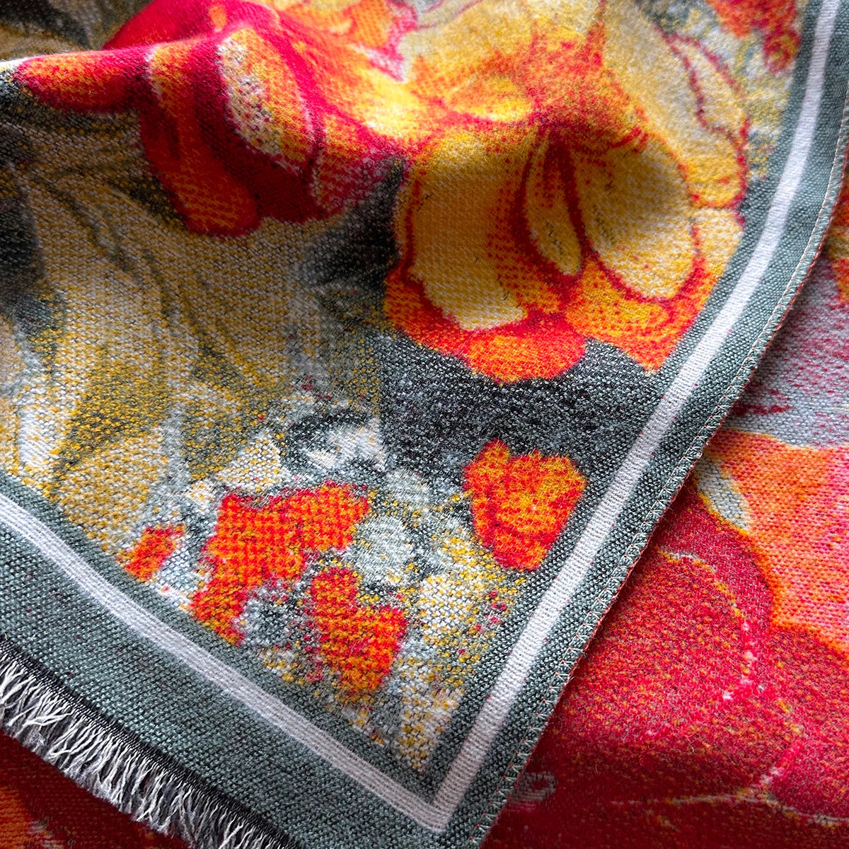 Giovanna Cashmere Floral Jacquard Poncho