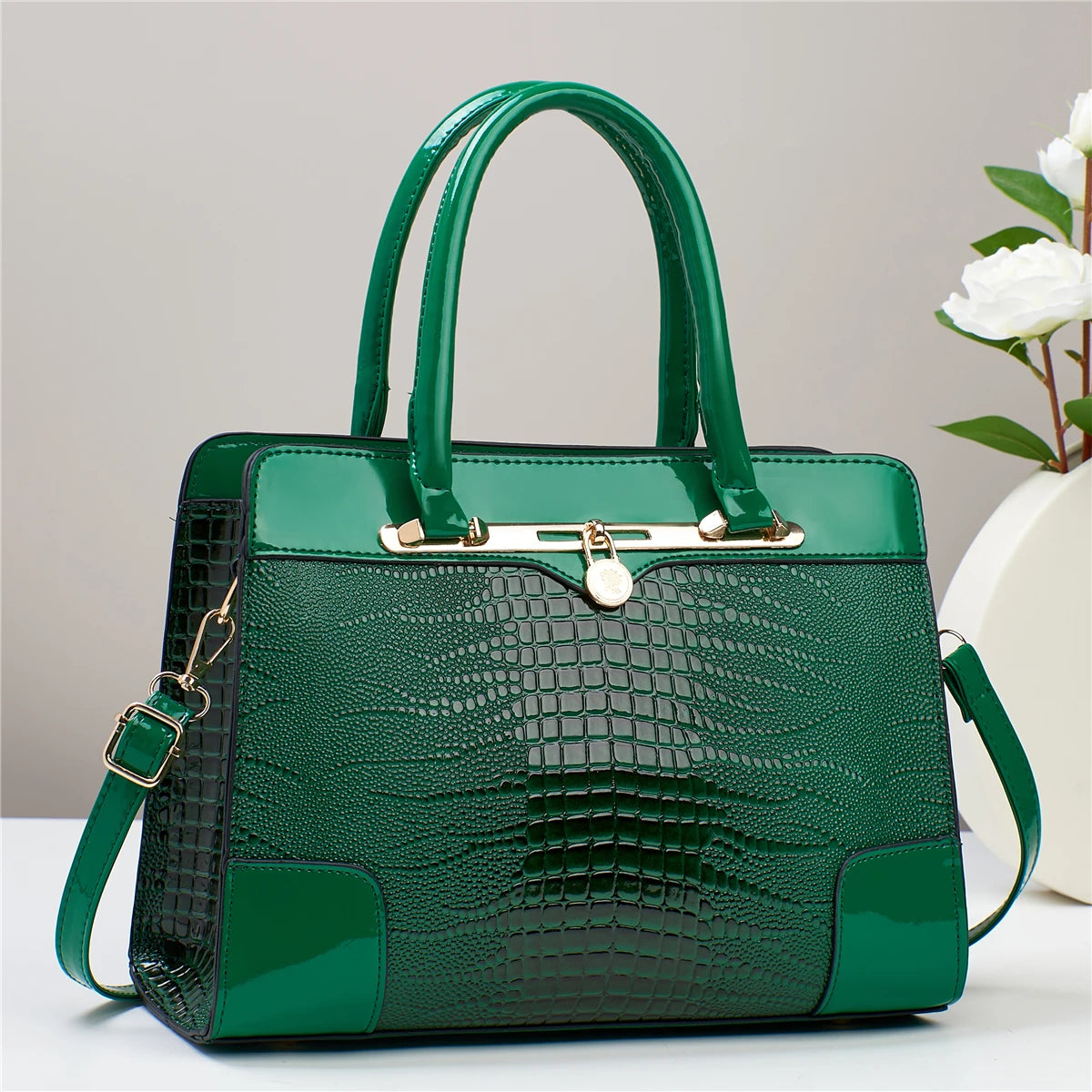Milano 32 Croco Bag