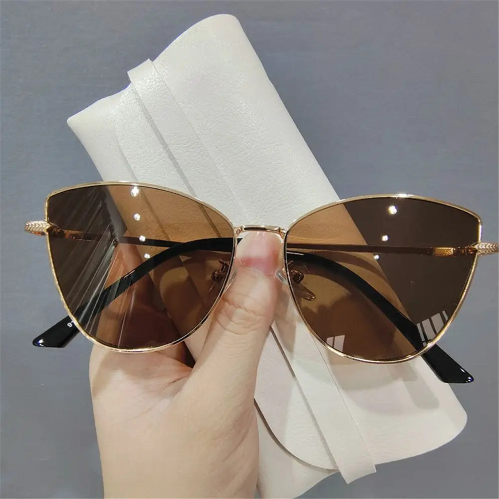 Zara Cat Eye Shade